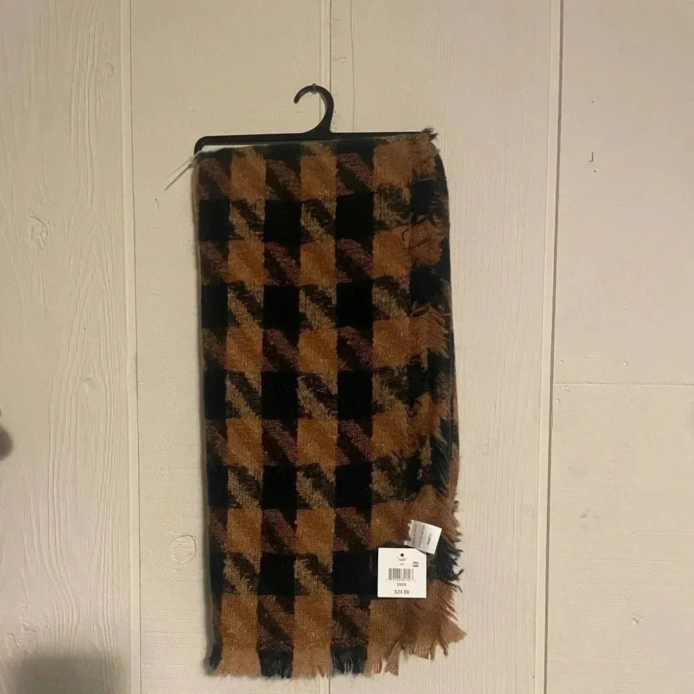 Falls Creek Oblong Fashion Scarf